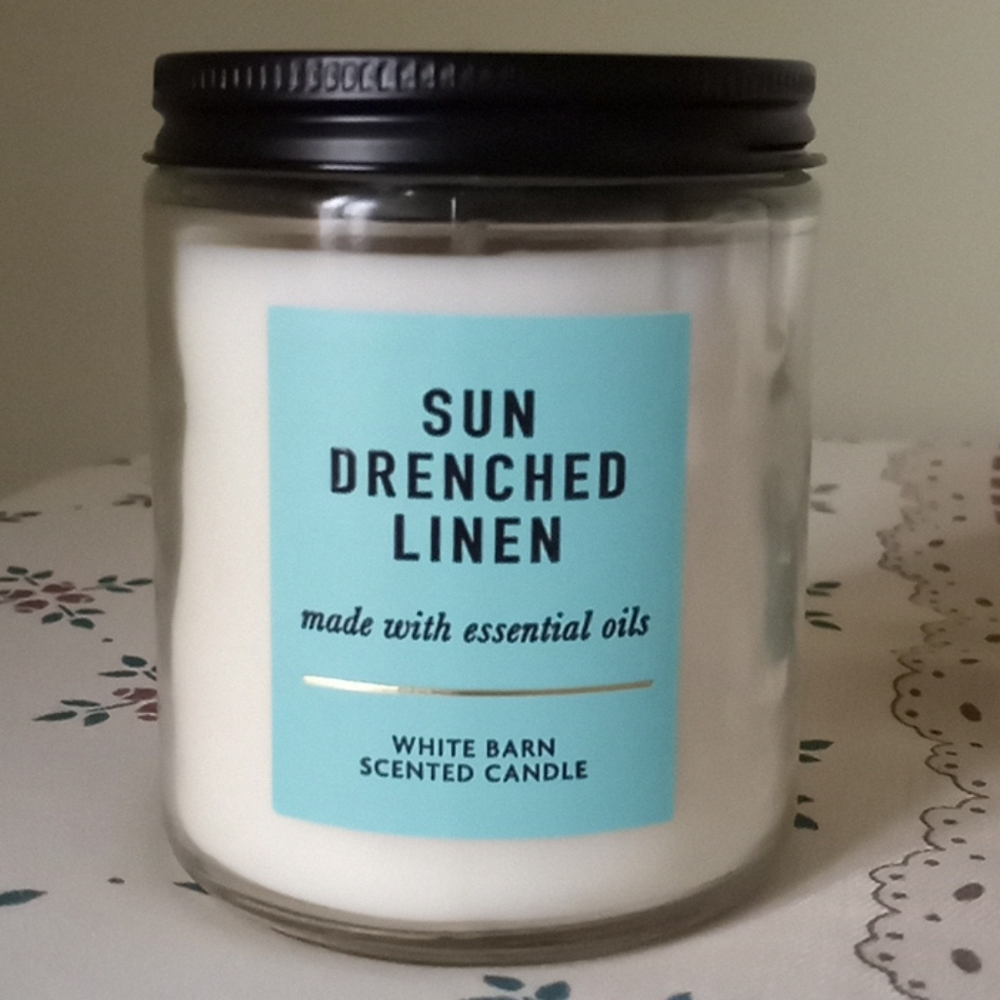 Bath & Body Works Sun Drenched Linen Candle